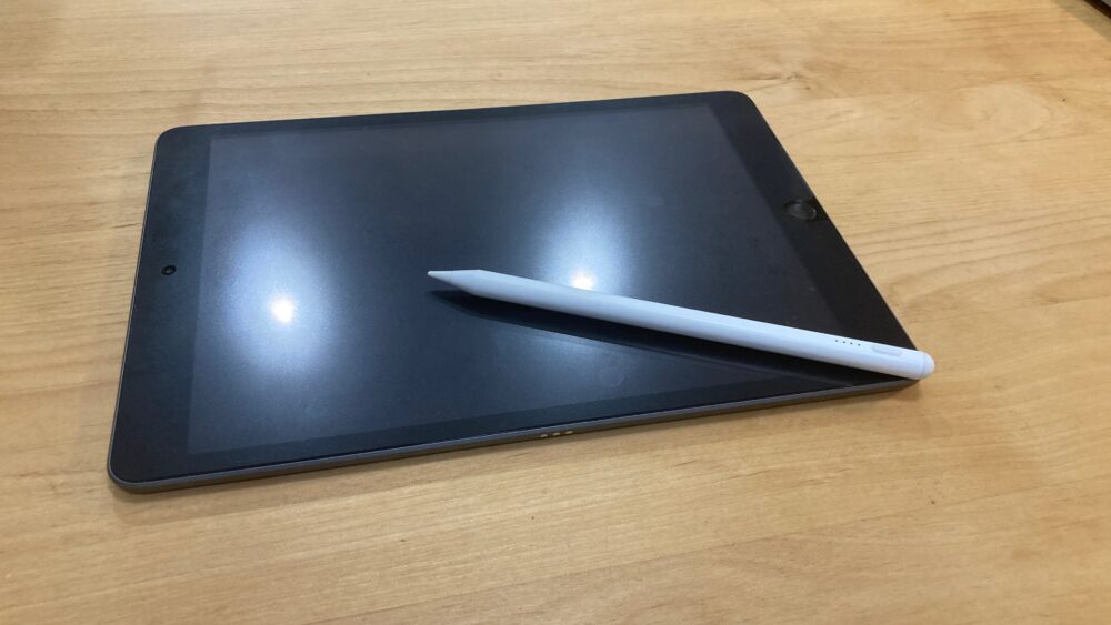 ipadとダイソータッチペン
