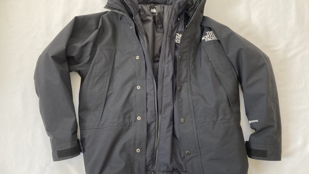 ジップインサニーヌックジャケットとマウンテンライトジャケットを連結するところ