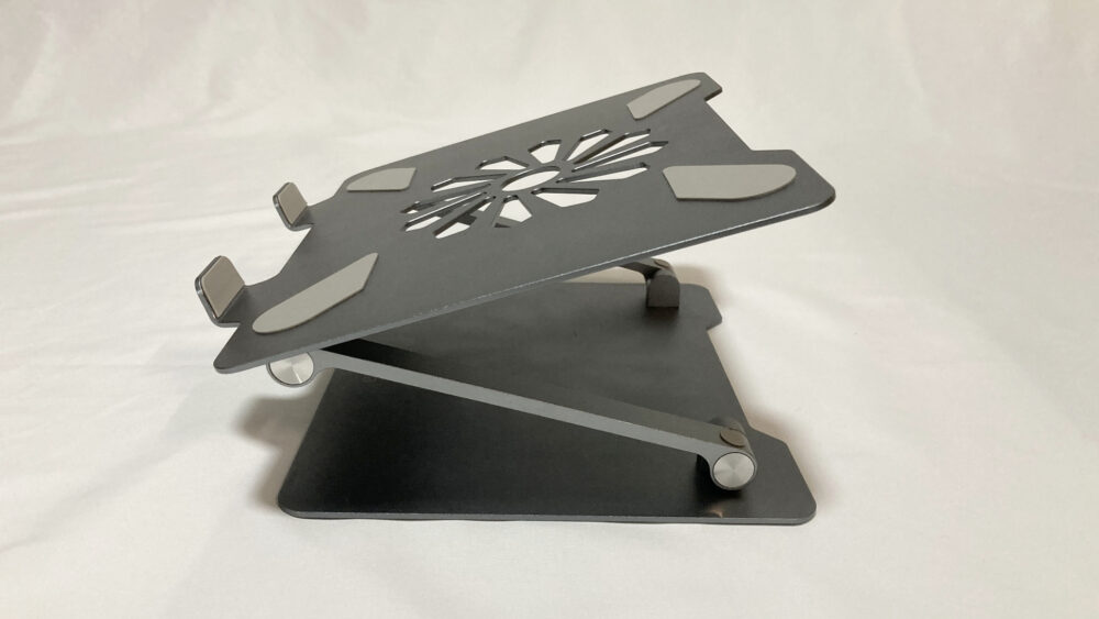 据え置き方スタンド横から