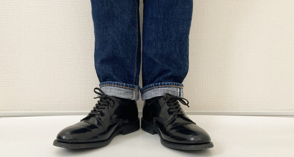 サンダース オフィサーシューズとデニムを合わせたところ