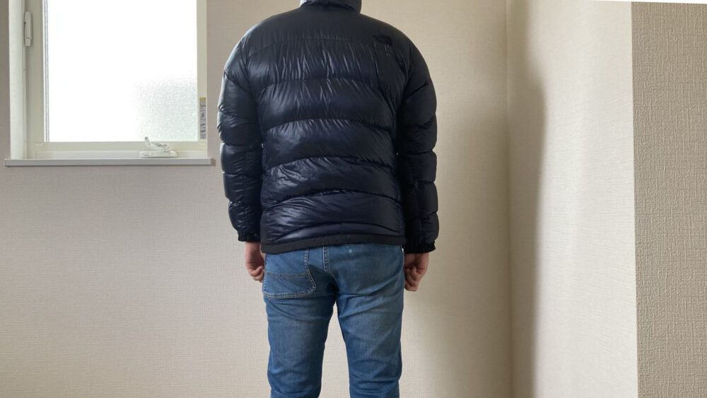 アコンカグアジャケット着用後ろ